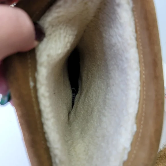 Cougar Canada squimal furry fox boots size 8.5 - Picture 9 of 13